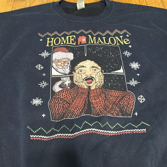 Gildan Sweatshirt Adult L Navy Blue Post Home Malone Christmas Crewneck - Picture 2 of 4